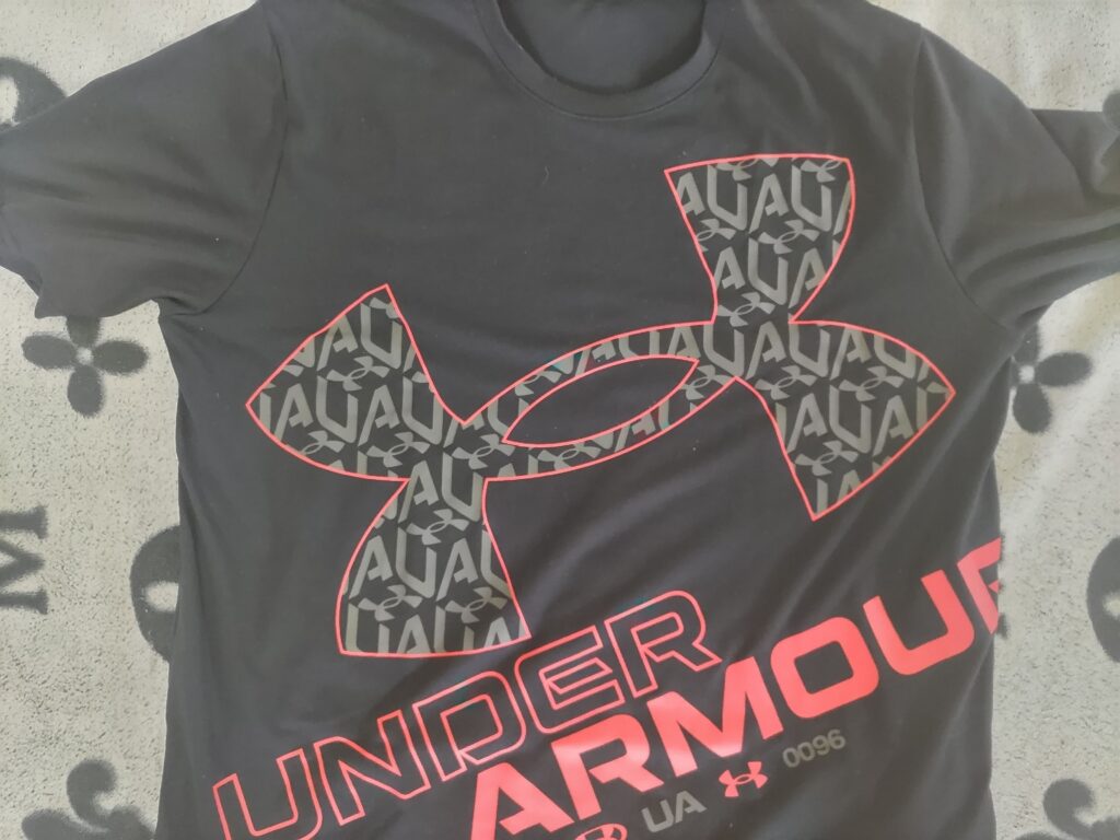 アンダーアーマー 半袖Tシャツ